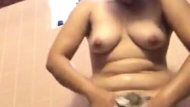 Indian Bhabhi Shaving Hairy Pussy And Ass