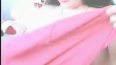 Sexy Indian girl Renu on webcam chatting with...