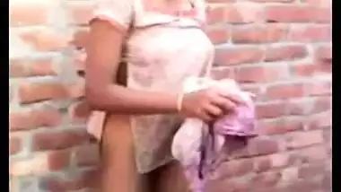 Indian group sex video starring a hot teen
