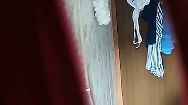 Desi Girl Bathing Video