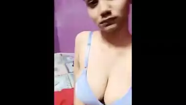 Indian girl topless selfie showing big boobs