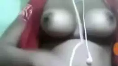 Desi Beautiful Girl Showing Her Boob on Imo video call-1