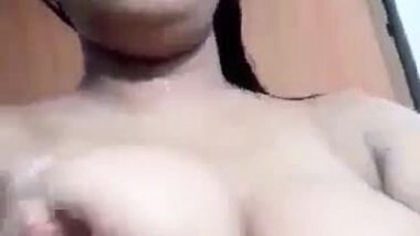 Chubby Bhabhi bathing and fingering