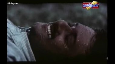 Roopashri Kiss Scene – FSIBlog.com