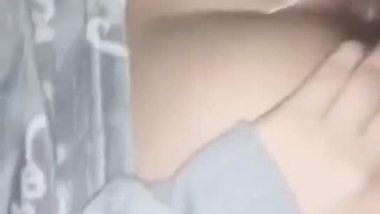 UK Teen Girl and Her Bestfriend Record Snapchat Video To Her Boyfriend