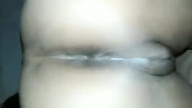 22 Very horny wife fingering her juicy pussy