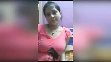 Raat ke Time Biwi Garam Lekin Pati NARAM