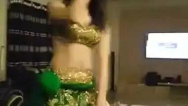 Hot Indian dancer