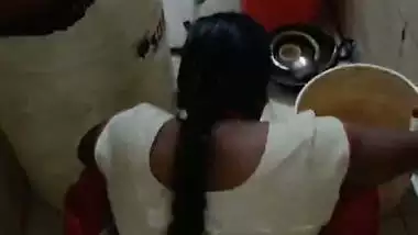 Big Ass aunty pissing recoded by boy