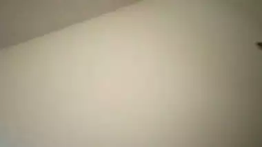 Nude girl sucks a big dick in Kannada porn