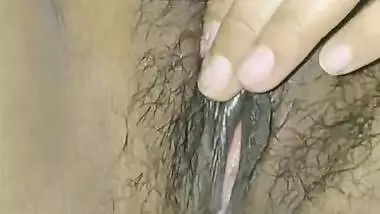 Desi slut girl filmed nude before fucking