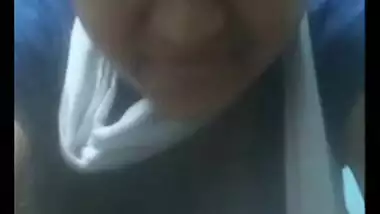 Cute Desi Girl Showing Boobs to Lover On Video Call