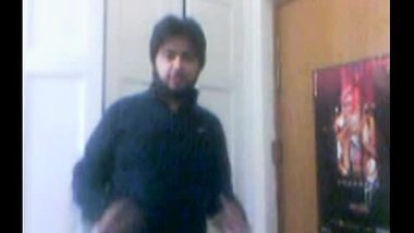 Pakistan teen babe Alisha’s hottest cam exposure