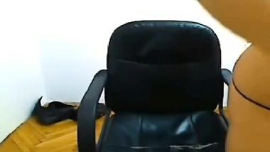 Plumpy Cute Indian hottie masturbates on webcam
