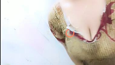 Indian khushboo bhabhi bathing live (non-nude)