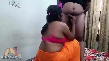 Desi sexy bhabi suck her devar dick