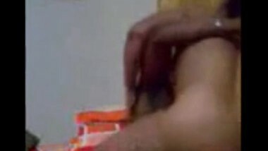 Desi aunty satisfying hubby’s friend in sex