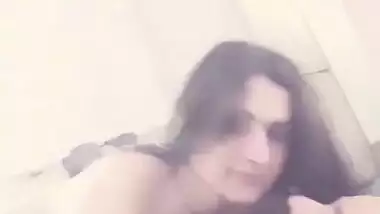 Young Pakistani couple boob sucking sex video