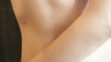 TikTok Challenge Bella Poarch Challenge (Show Tits)