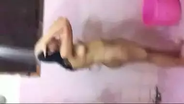 South Indian mallu sexy wife captured by hubby with audio