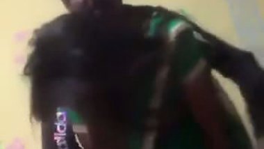 Girlfriend in saree lets boyfriend press her big boobs