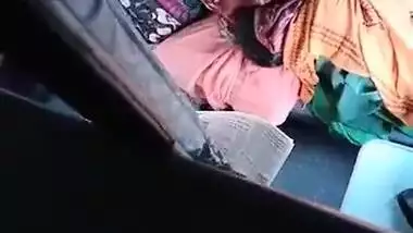 Desi local village aunty licking boobs in train says aanand aa gayo hindi audio