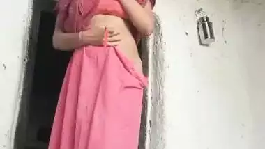 Desi Girlfriend Showing Her Ass and Pussy