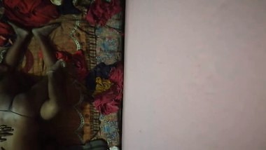 Padosiyo ki chudai spycam video