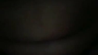 Big boobs desi girlfriend saying niche chodho