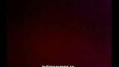 Desi Indian Wife Giving Blowjob to Lover & Fucked on Floor Mms