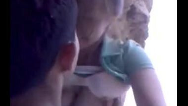 Outdoor sex with sexy hot Mumbai gf Reena