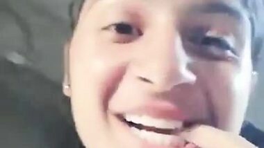 Extremely Cute Young Girl Making Video for Lover Hindi Talking