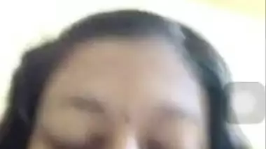 Beautiful Cute Tamil Girl Pussy Fingering On Video Call