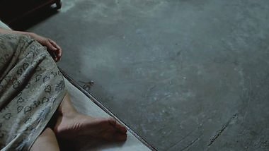 Actress Radhika Apte sex viral scene in sister midnight