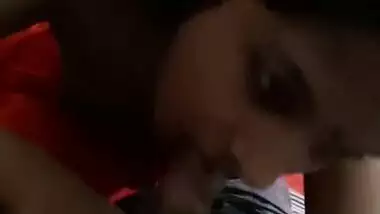 Cute Bhabhi sucking dick like a pro