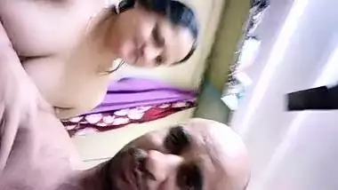 Bald Desi man and his chubby wife with big XXX tits have fun in bath