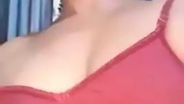 Unsatisfied Mature Bhabhi Showing Hairy Wet Pussy & Boobs