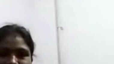 Today Exclusive -desi Bhabhi Shows Her Boobs And Pussy Part 1