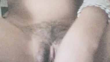Pakistani hairy wet pussy sexy girl fucked