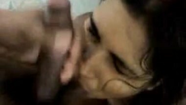 a perfect blowjob by indian girl