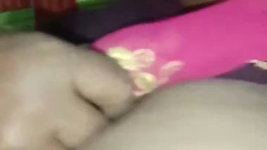 Marathi sex MMS of a pervert fucking an old desi aunty