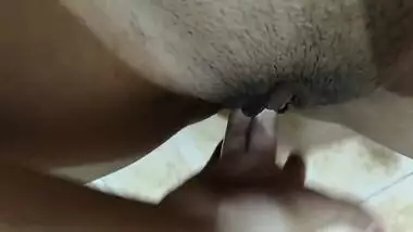 Indian Teen Fingering Her Creamy Pussy & Squirting At The End