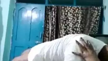 Sexy kannada aunty pussy enjoyed by youngster