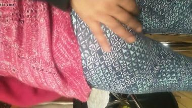 Hand down the wife's jeggings