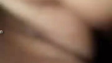 Fucking Shaved Pussy Of Desi Village Bhabhi