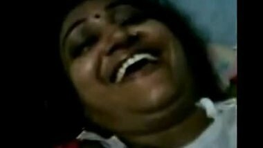 Desi sexy housewife caught by made duruing sex session