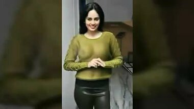 Office girl fucks like mad at work