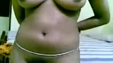 mallu bhabhi remove cloths while devar records