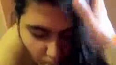 MMS of chubby indian girl sucking classmate’s penis