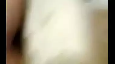 Pakistani sex video of Muslim bhabhi solo desi chudai